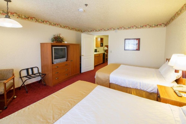 Murphys Suites image 10