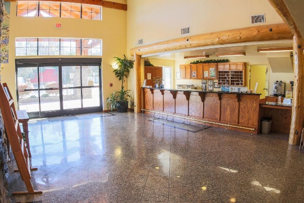Murphys Suites image 3